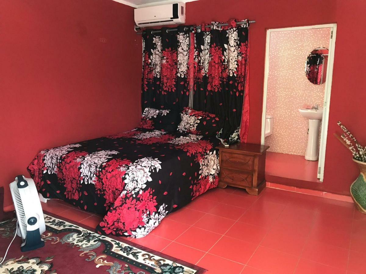 Hotel Napoles Barahona 외부 사진