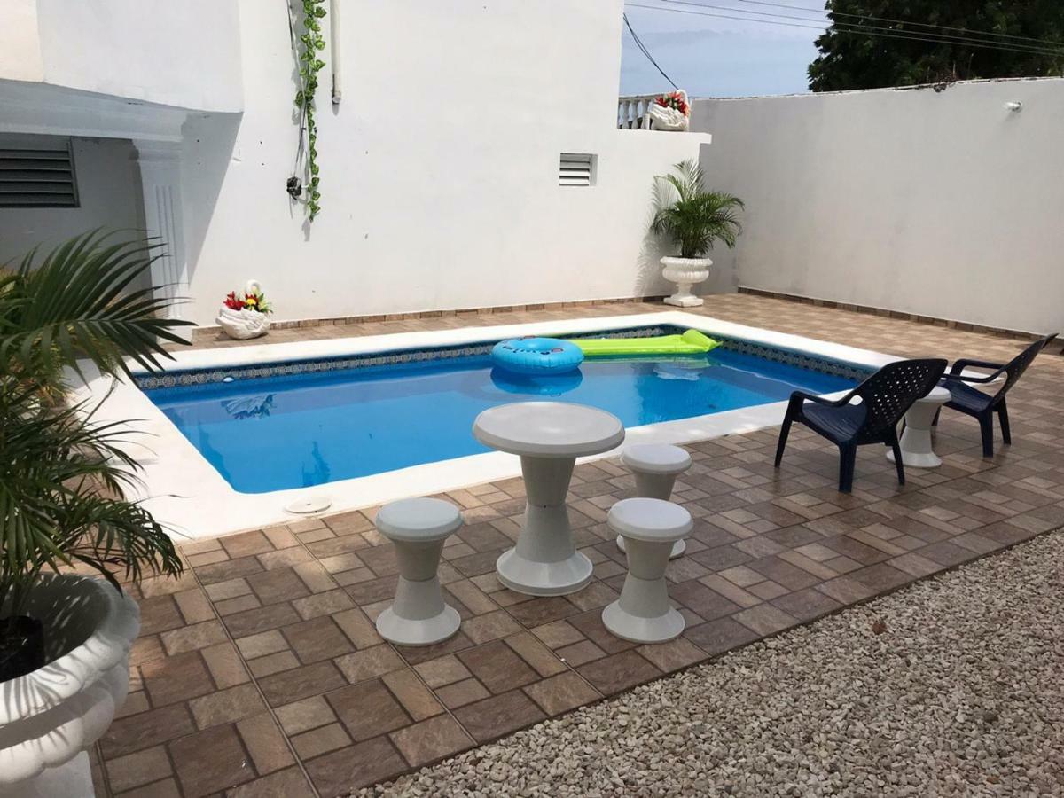 Hotel Napoles Barahona 외부 사진